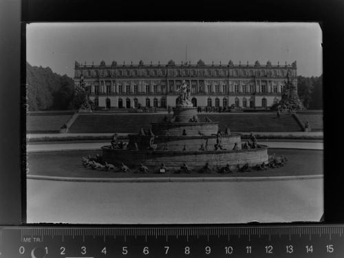 Herrenchiemsee Schloss Brunnen