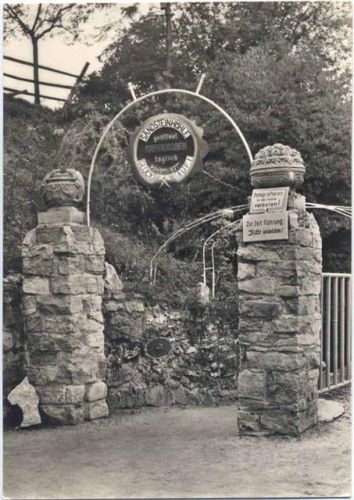 Walldorf: Werra, Eingang zur Sandsteinhöhle,VEB
