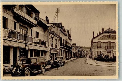 Dun-sur-Meuse Hotel du Cammerce Auto Rotes Kreuz Oldtimer