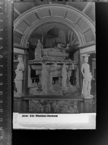 Jever Edo Wiemken-Denkmal