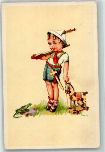 1944 Kleiner Junge mit Holzschwert Holzflinte und Spielzeugpferd