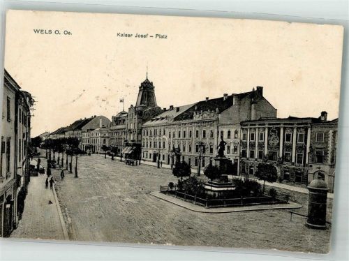 4600 Wels Foto AK Litfaßsäule Denkmal kaiser Josef Platz