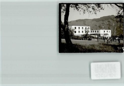 Traben-Trarbach Schüler am Pausenhof