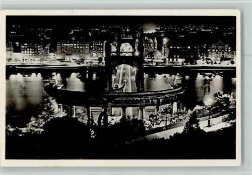 Budapest Elisabethenbrücke bei Nacht kl. Knick links