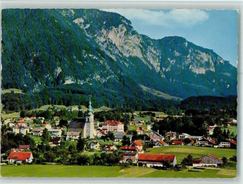 Großgmain Ortsansicht mit Untersberg
