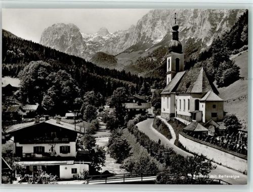 Ramsau Ortsansicht mit Reiteralpe Kirche Foto L. Ammon
