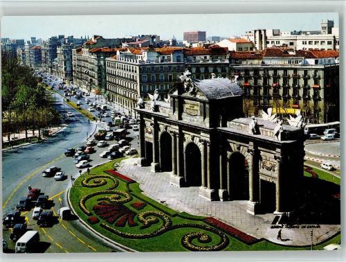 Madrid Puerta de Alcala Torbogen