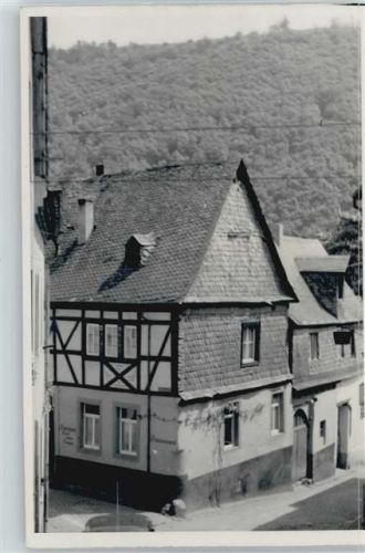 Winningen Weinhaus Mosel,schöne Königin