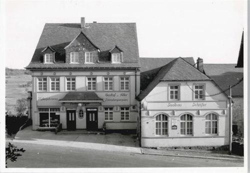 Seck Gasthaus zum Adler , Saalbau Schäfer , Coca-Cola Werbeschild , Foto