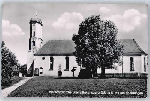 Spaichingen Gaststätte Dreifaltigkeitsberg Kirche Wiese Zaun Baum