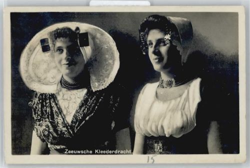 Zeeuwsche Kleederdracht AK