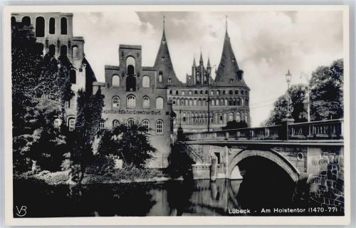 Lübeck Am Holstentor AKU1