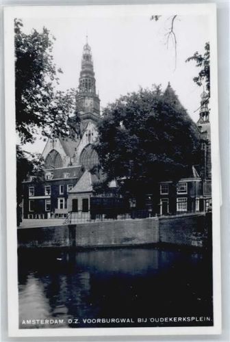 Amsterdam O.Z. Voorburgwal bij Oudekerksplein AK
