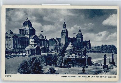 Stettin Hakenterrasse mit Museum udn Regierungsgebäude