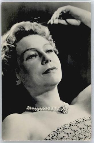 Leny Marenbach AKU2
