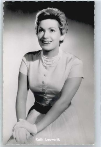 Leuwerik, Ruth