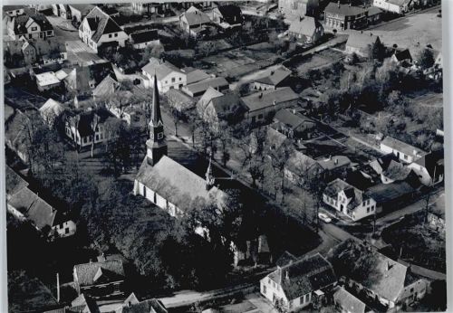 Hennstedt Fliegeraufnahme, Kirche