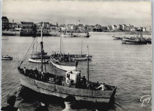 Quiberon Hafen, Schiff