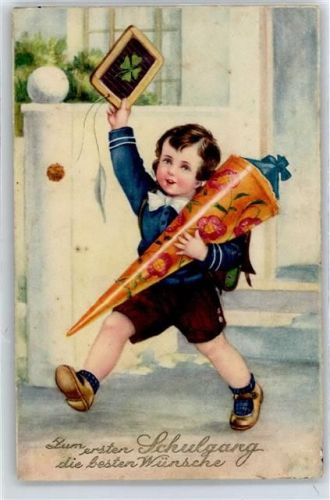 Schulanfang, Junge mit Schultüte, Kleeblatt