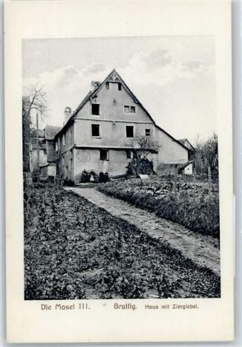 Bruttig Haus mit Ziergiebel