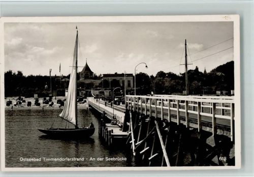 23669 W2408 Timmendorfer Strand - an der Seebrücke Segelboot