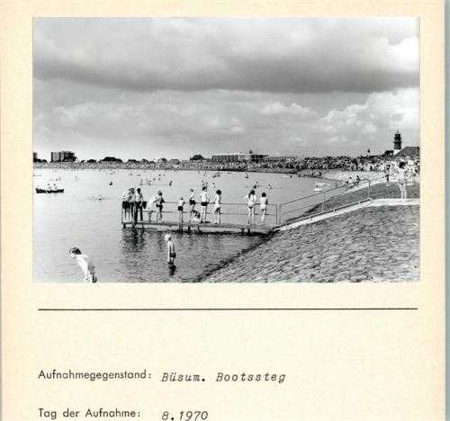 Büsum Bootssteg Foto montiert auf Karton