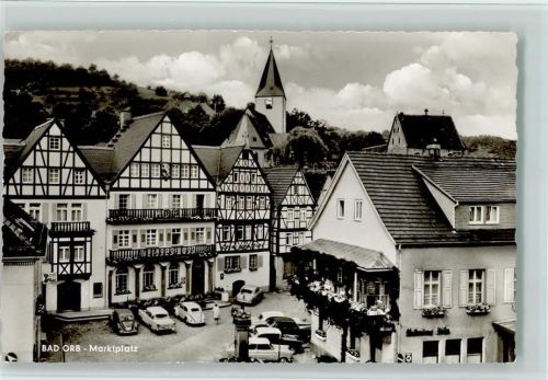 Bad Orb Marktplatz Fachwerkhäuser VW Käfer