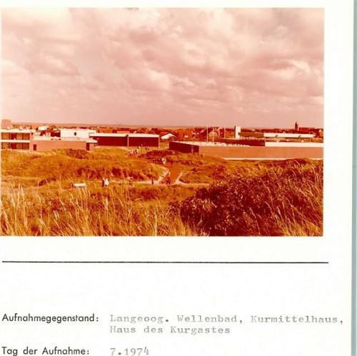 Langeoog Wellenbad Kurmittelhaus Haus des Kurgastes Foto montiert auf Karton