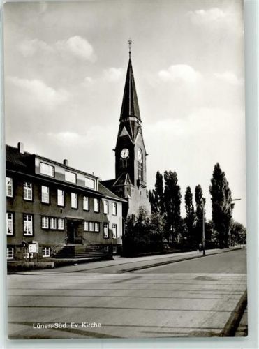 Lünen Rückseite mit Abschürfungen und Kleberesten Ev. Kirche Lünen-Süd