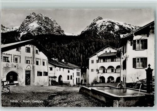 Scuol 1945 Dorfplatz