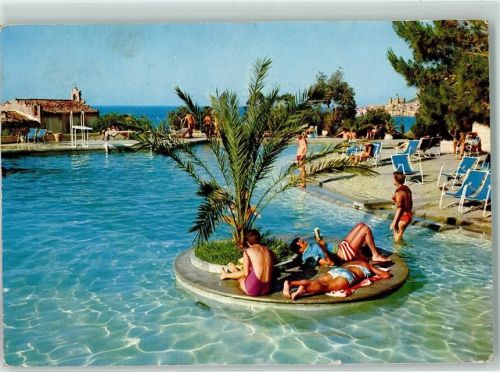 Cefalu' Club Mediterranée La piscina