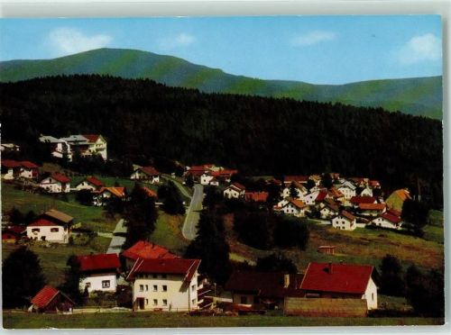 Rabenstein Rückseite mit Abschürfungen bzw Kleberesten