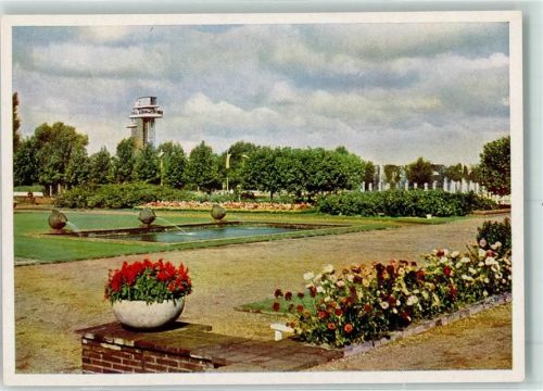 Essen 1952 Eingangshof Gruga