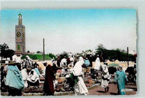 Tanger Marchands de poteries au Grand Socco El Zocco Grande vendadores de alfareria Great Sokko pottery sellers