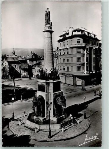 Chambery La Fontaine des Elephants et la Statue du Fereran de Boigne