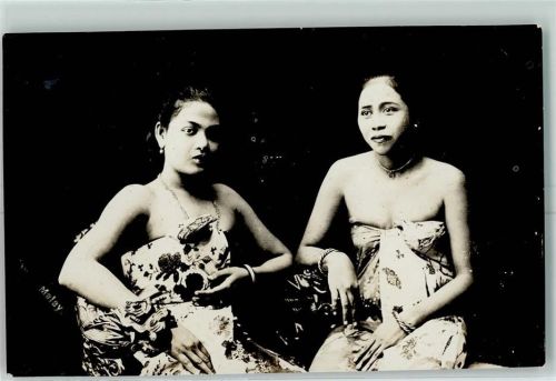 Kuala Lumpur 1929 Tracht