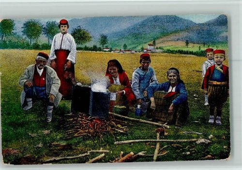 Montenegro Typen - Bauern kochen auf em Feld, Familie mit Kindern