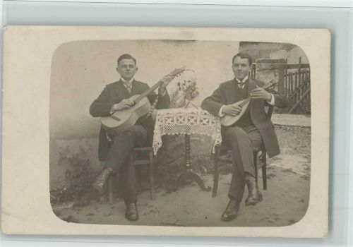 1916 Männer mit Laute und Gitarre, gute Erhaltung