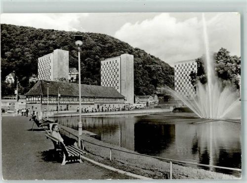Suhl Waffenmuseum Herrenteich Wasserfontaine Ruhebänke Hochhäuser