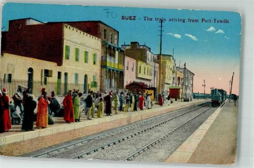 Suez Bahnhof Tracht