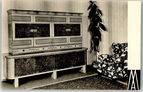 O7000 Leipzig Wohnzimmerschrank Kunsttischlerei Müller Holzverarbeitung FOTO KEINE AK