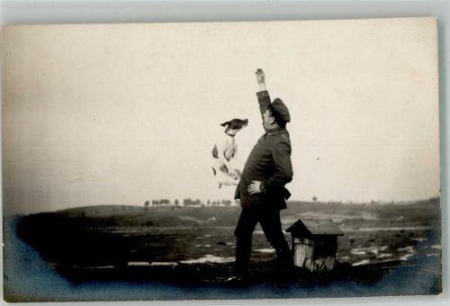 1914 - 1918 Soldat übt mit seinem Hund