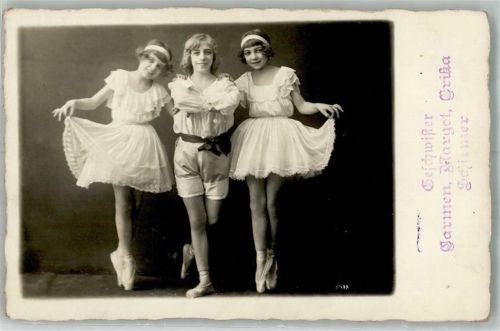 Geschwister Carmen Margot u. Erika Schirmer Ballett Foto AK