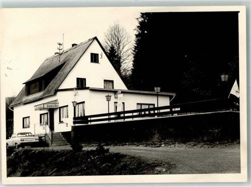 35716 W6344 Mandeln , Dillkr FOTO KEINE AK Gasthaus Auto Ort handschriftlich