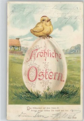 Großes Osterei, darauf sitzt ein Küken 1903