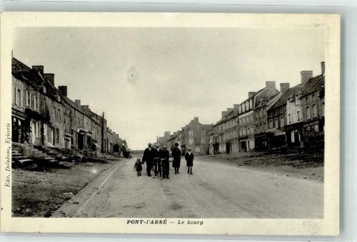 Pont-l'Abbe Le bourg