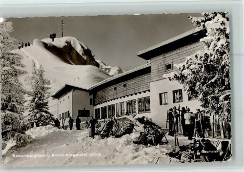Ruhpolding Rauschberghaus und Rauschberggipfel Winteraufnahme Foto E. Baumann