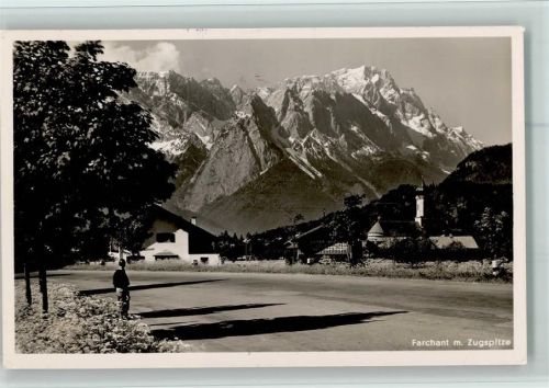 Farchant Ortsansicht mit Zugspitze