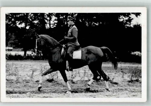 Landser in Uniform zu Pferde Kavallerie WK II 1943 Privatfoto AK