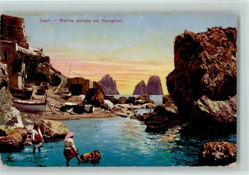 Capri Marina piccola coi Faraglioni
